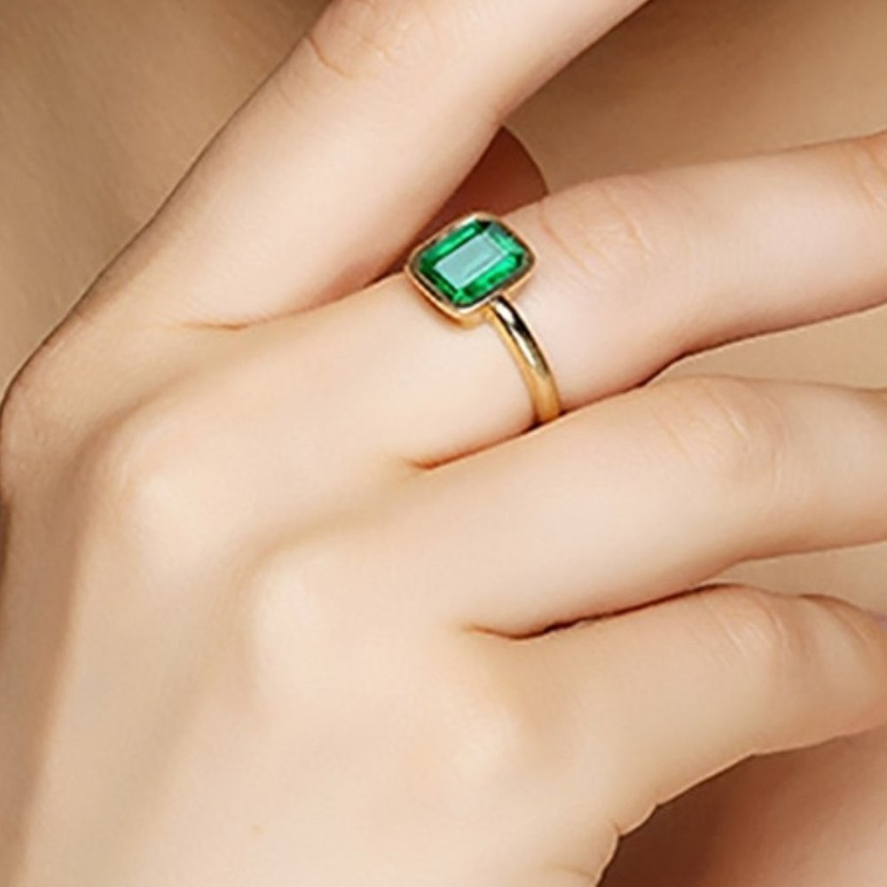Women's Ring Lab Created Emerald 925 Silver Ring 7